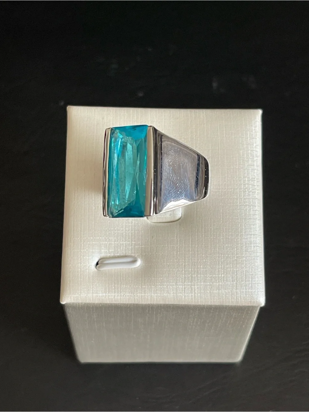 Silver plated Rectangular Teal crystal Cocktail Ring.